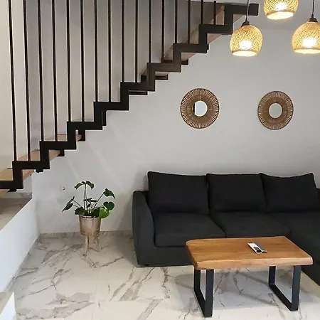 Marianas Lovely House! * Kalamata