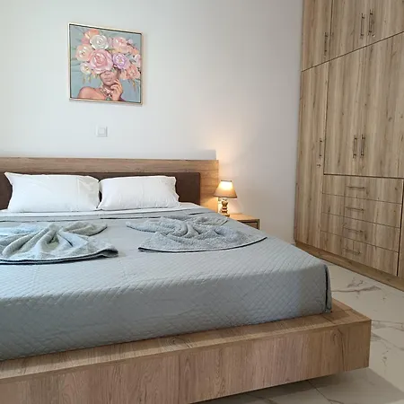 Marianas Lovely House! Ferienhaus Kalamata